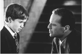 Bruce Willis and Haley Joel Osment in the film "The Sixth Sense". (AP/WIDE WORLD PHOTOS)